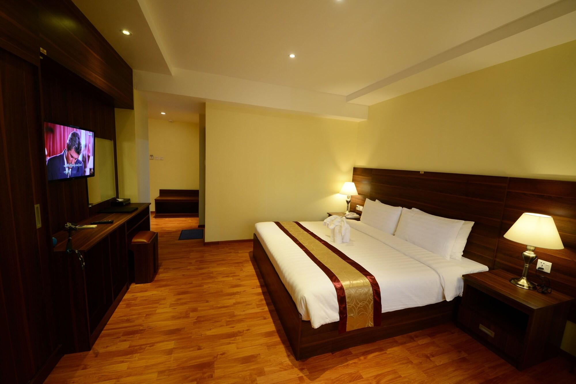 Silver Green Hotel Янгон Екстериор снимка