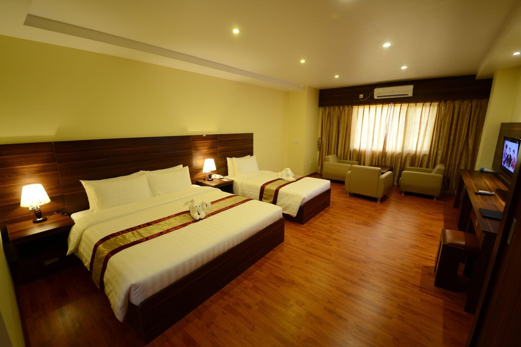 Silver Green Hotel Янгон Екстериор снимка