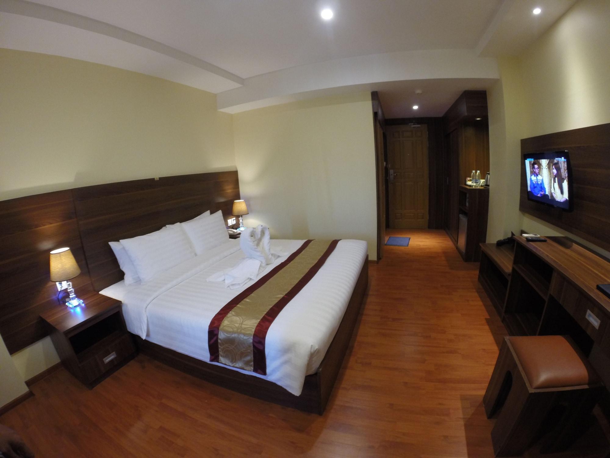 Silver Green Hotel Янгон Екстериор снимка