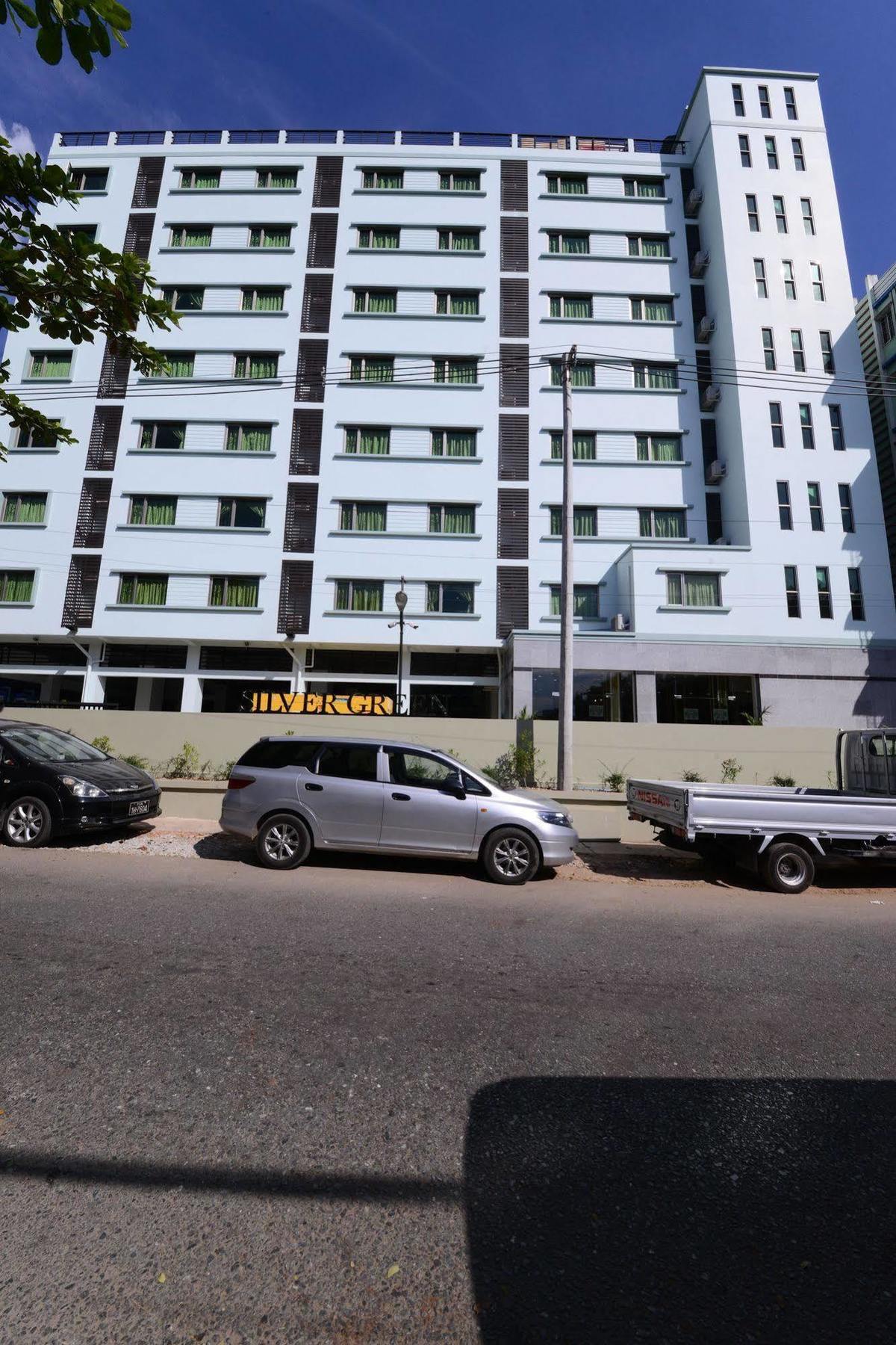 Silver Green Hotel Янгон Екстериор снимка